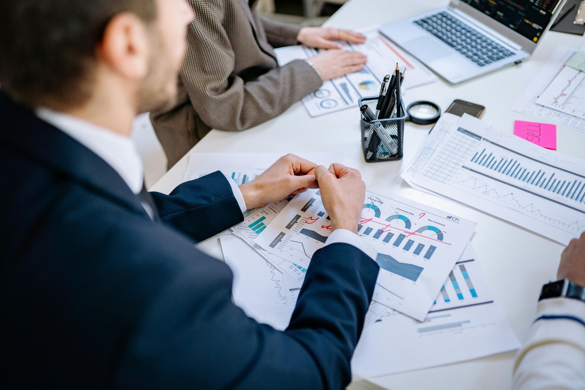 How to Stay Ahead of Your Competitors with Amazon Advertising Strategies