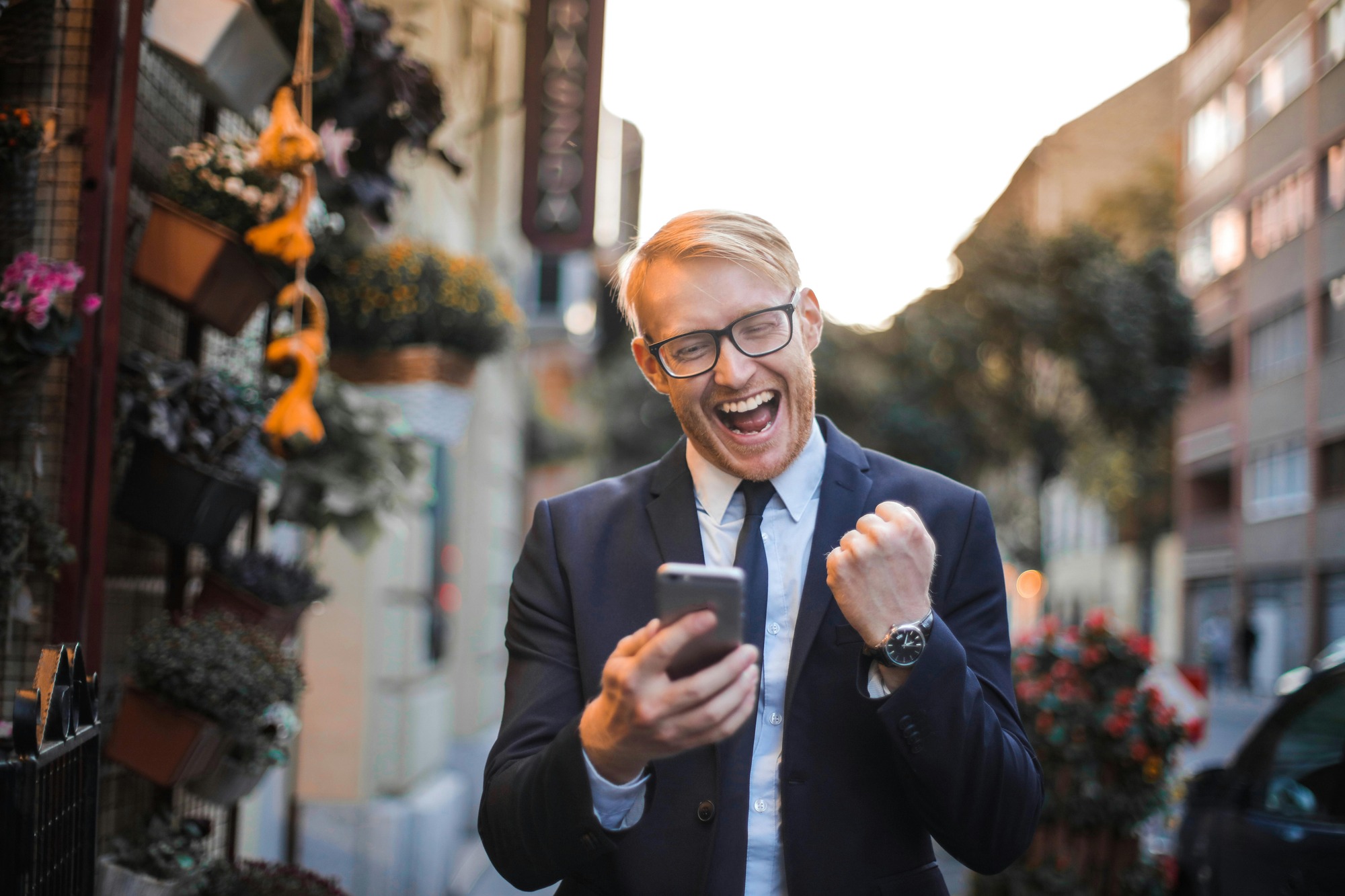 How to Stay Ahead of Your Competitors with Amazon Advertising Strategies
